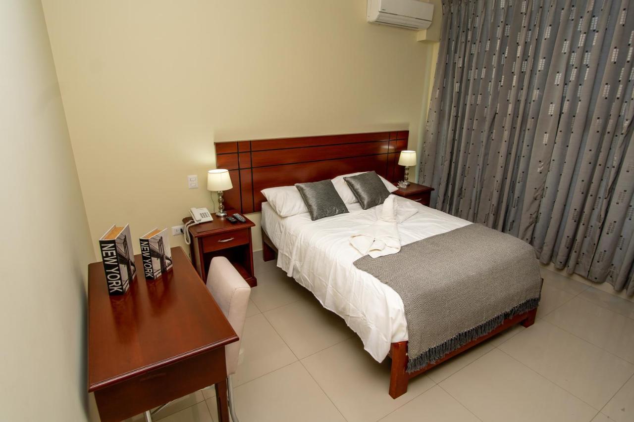 Lc Hoteles Piura Exterior foto